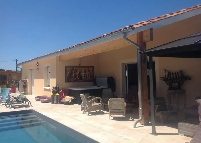 Le Sang Des Vignes فندق مبيت وإفطار